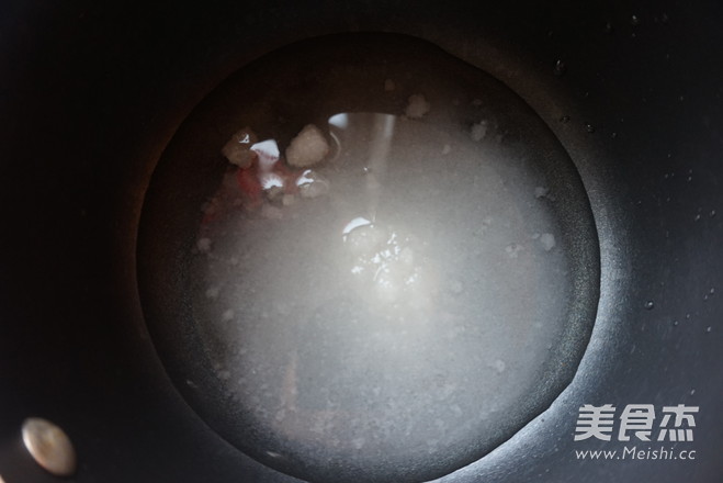 焦糖糯米藕的做法