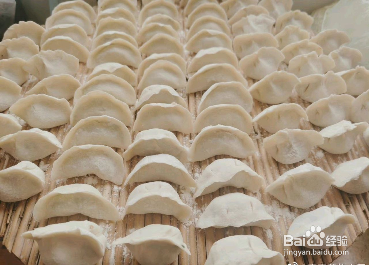 荠荠菜素饺子的做法