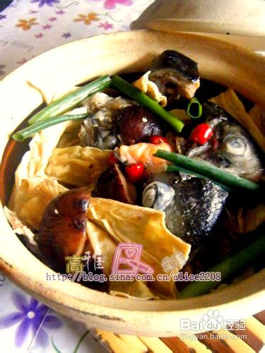 年夜饭的吉祥菜:鸿运当头——豉香腐竹鱼头煲