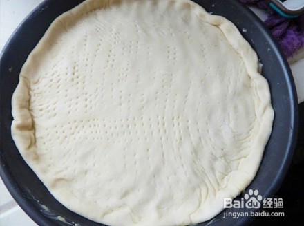 自制蘑菇鸡肉肠披萨的做法