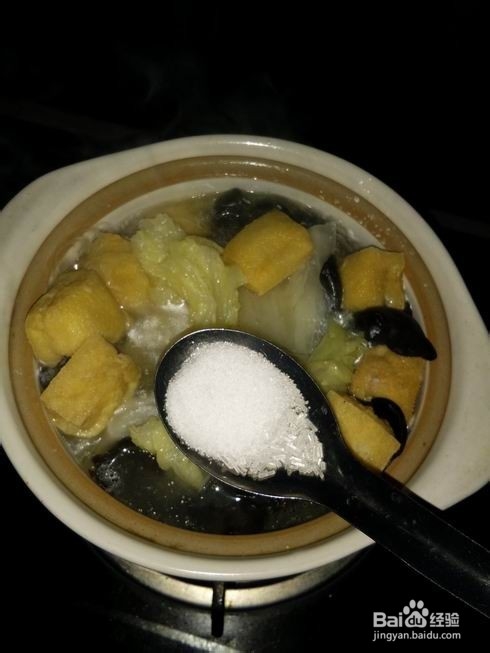 木耳白菜豆泡酿肉