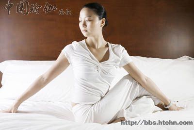 怎样做睡前瑜伽？