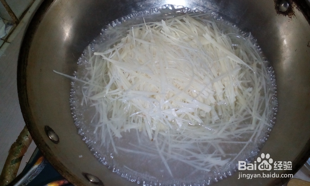 爽口开胃凉拌土豆丝的详细做法