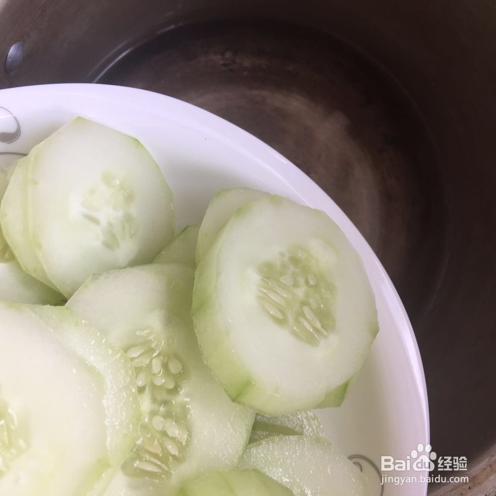 黄瓜丸子瘦肉汤如何做好喝?