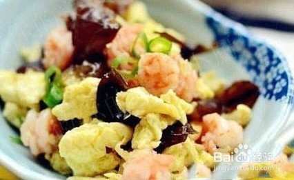 如何炒虾仁木耳滑蛋