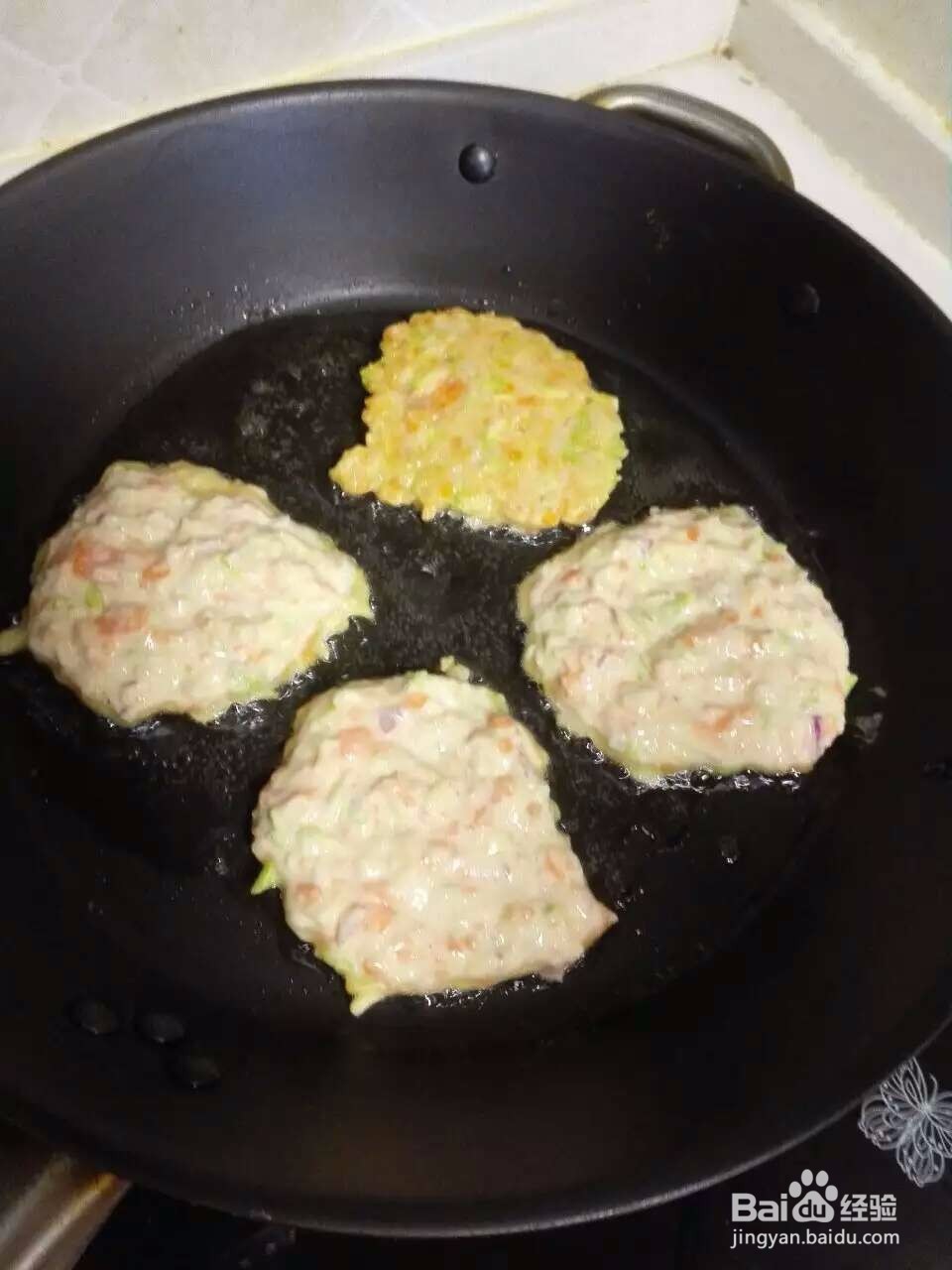 #美食#自制可口早餐饼,手工洋葱胡萝卜青瓜饼