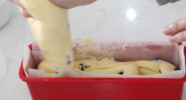 百香果蓝莓磅蛋糕