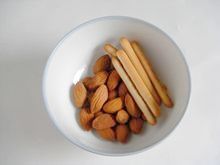 享受一份自制的冰甜---【香草蓝莓冰淇淋】