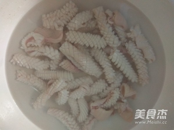 酱爆鱿鱼的做法