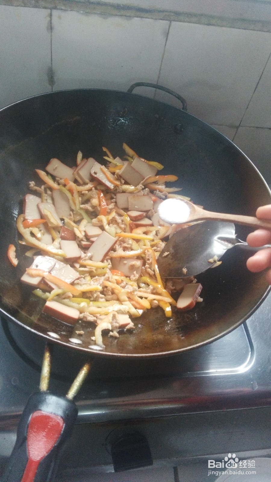 香蒜炒鸡蛋干的做法