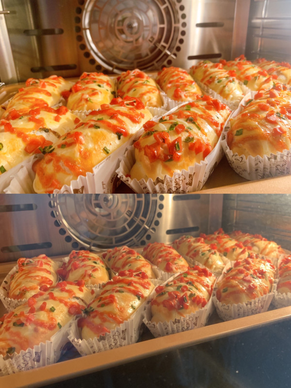 香葱肉松沙拉火腿肠面包