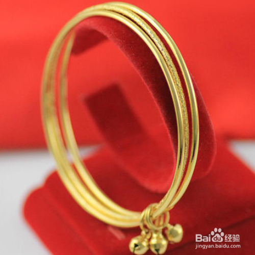 金子掉色是怎么回事