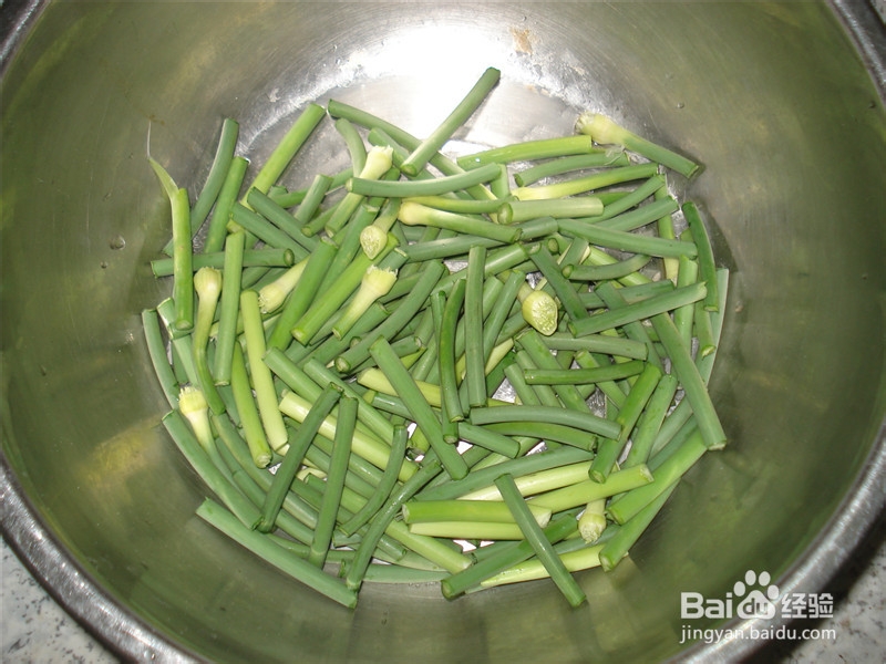 超级下饭菜——蒜苔洋葱炒腊肠