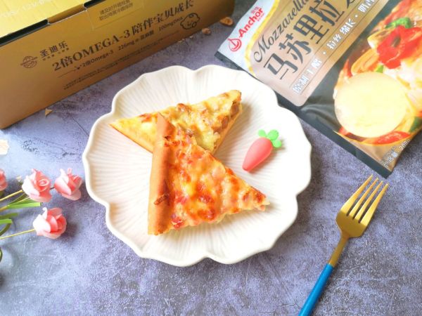 牛排培根肉双拼披萨