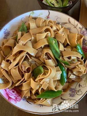 懒人版尖椒干豆腐