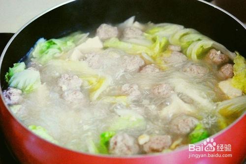 煮牛肉丸粉丝汤