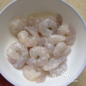 芒果炒虾仁制作过程