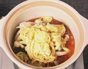 美食汤羹--番茄菌菇汤