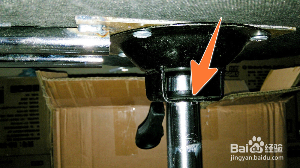 转椅怎样组装，转椅轮子、底座怎么装