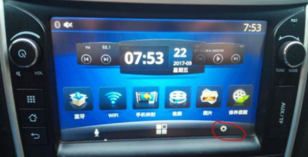 别克凯越时间怎么调