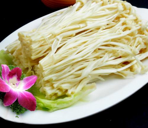 金针菇能和韭菜一起吃么