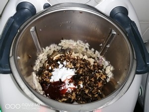 食补养生香菇鸡肉卤肉饭的做法