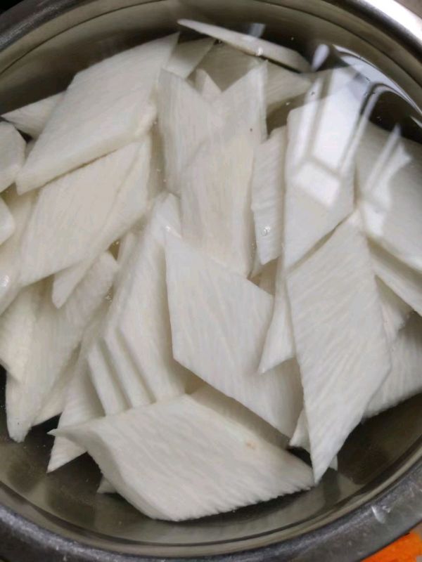 山药木耳排骨汤