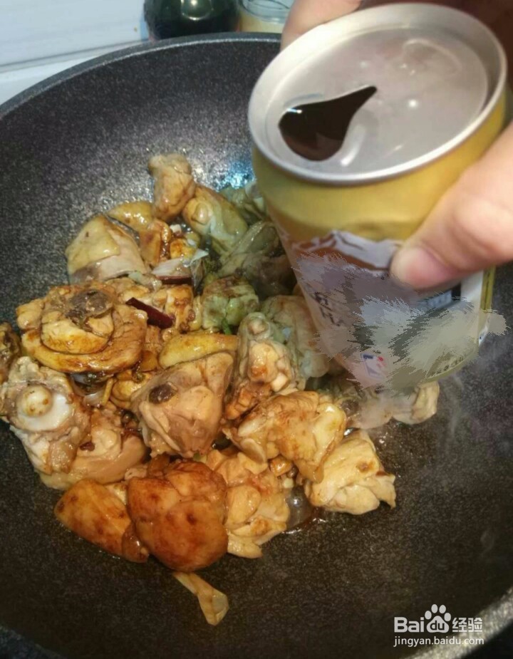 如何制作香辣啤酒鸡块?