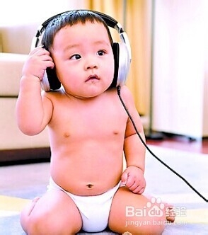 如何锻炼宝宝的听觉能力
