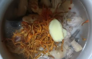 虫草炖土鸡汤怎么做