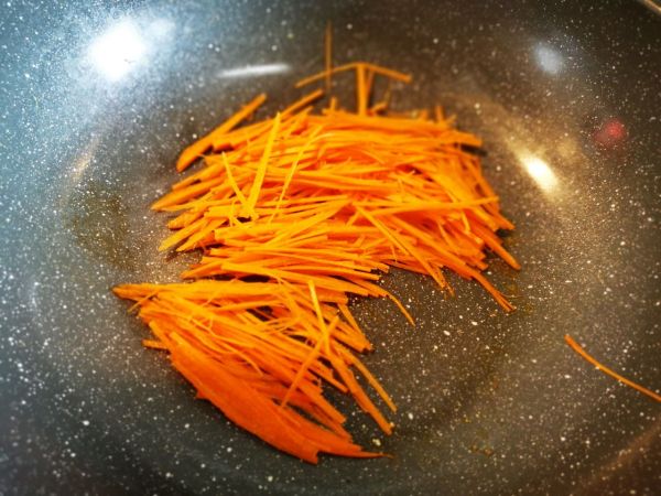 辣白菜烤牛肉拌饭