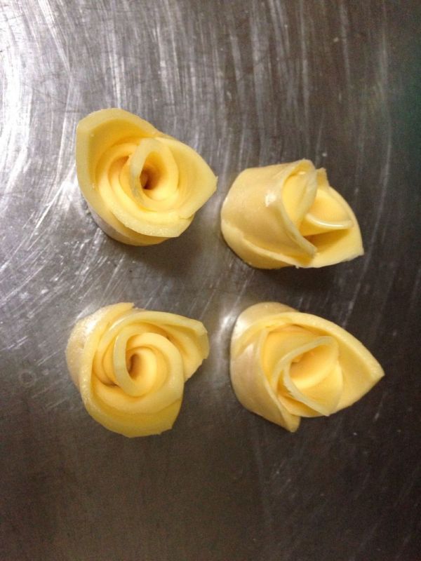 芝士肉馅花环包