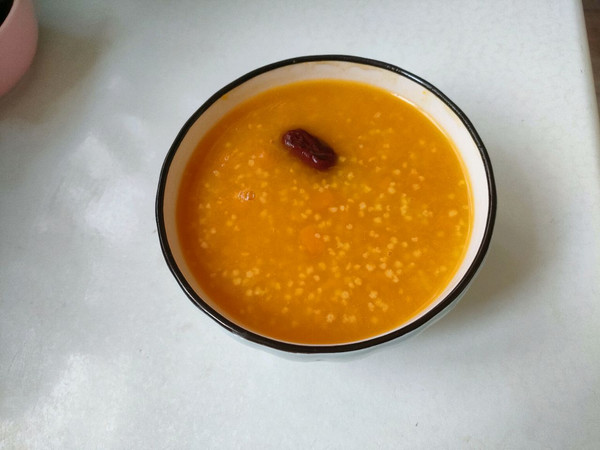 香甜南瓜小米红枣粥