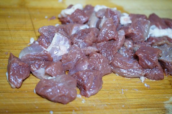 喷香孜然羊肉粒
