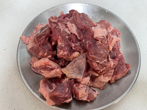 红烧牛肉和萝卜