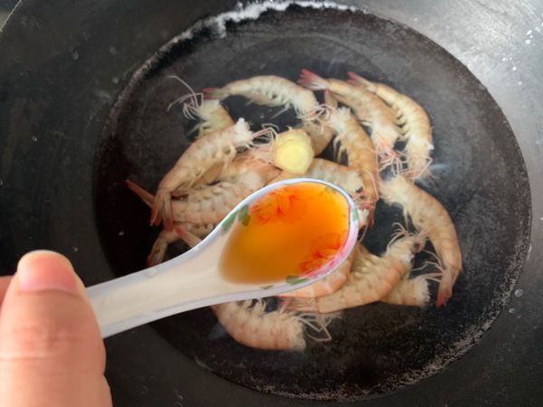 酸辣好吃泰式柠檬虾