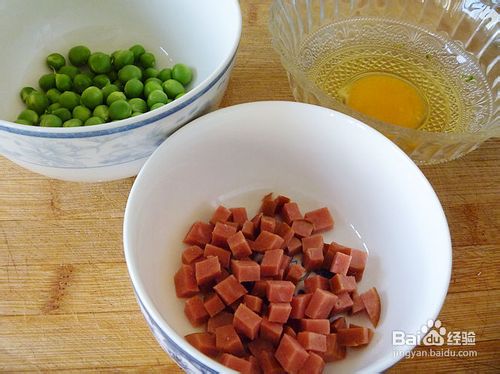 【青豆火腿蛋羹】充满爱心的营养蛋羹