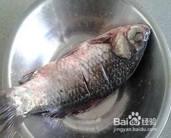 如何做萝卜丝鲫鱼汤