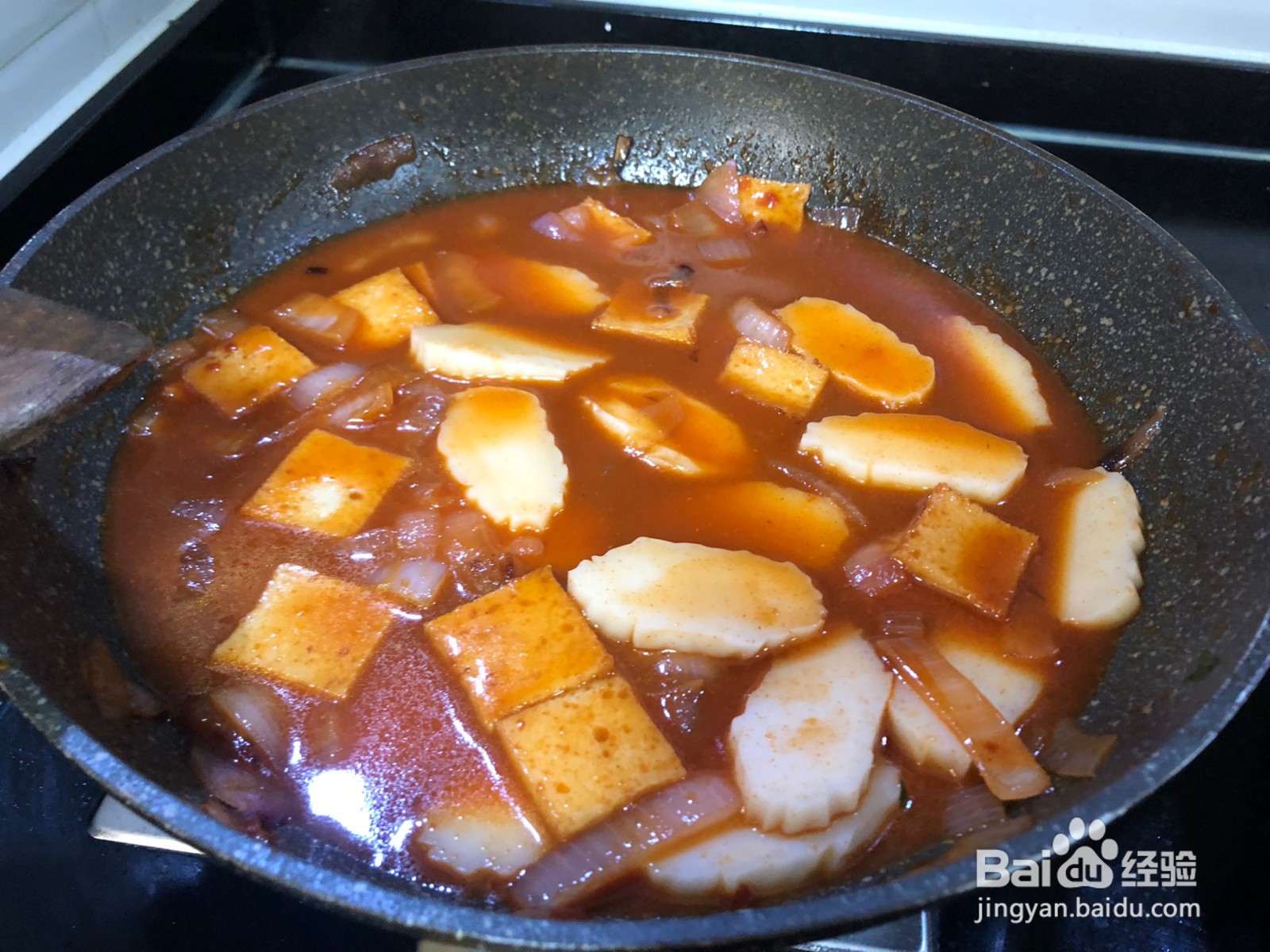 鹌鹑蛋鸡肉炒年糕怎么做