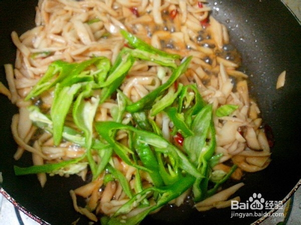 蚝油鸡腿菇的做法