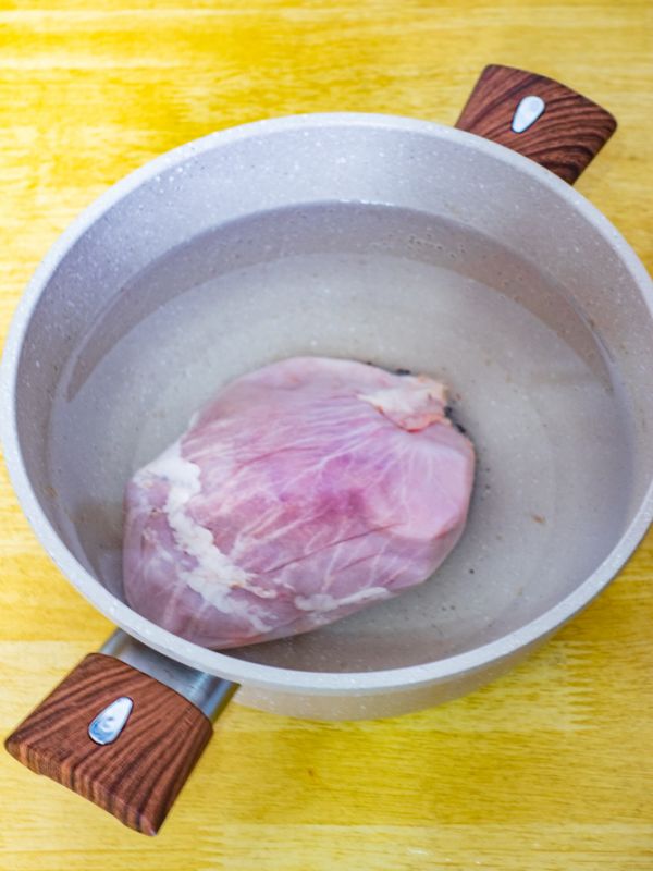 奶香椰汁猪肚鸡汤