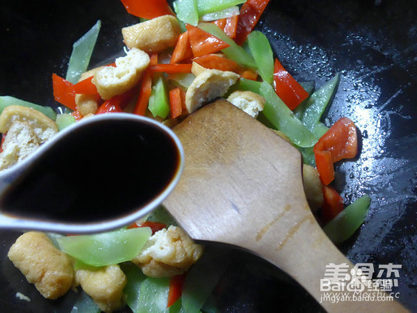 红椒油豆腐炒莴笋