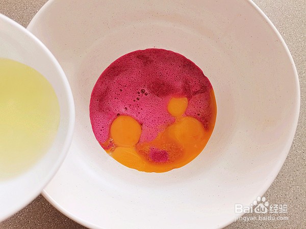 火龙果燕麦脆蛋糕