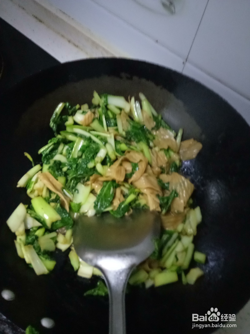 家常青菜炒蛋白肉