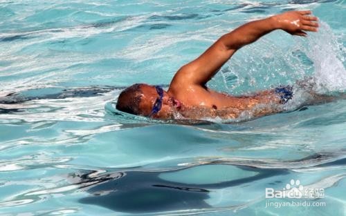 在夏天，游泳有哪些安全要点要注意？