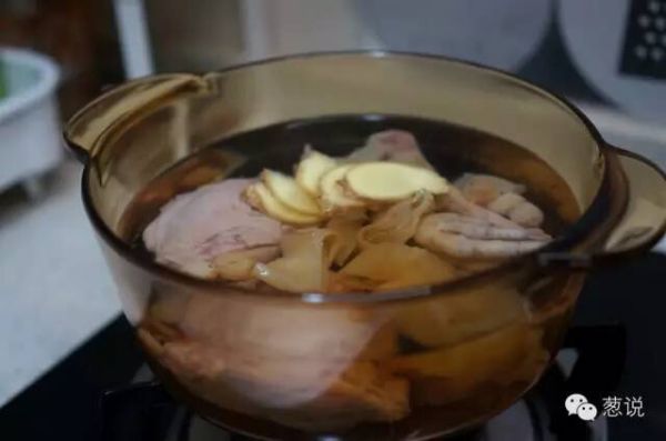 椰香花胶猪展汤