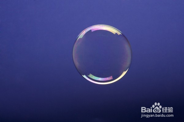 如何对待他人对自己的评价