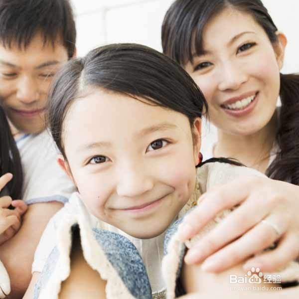 小孩有自闭症怎么办