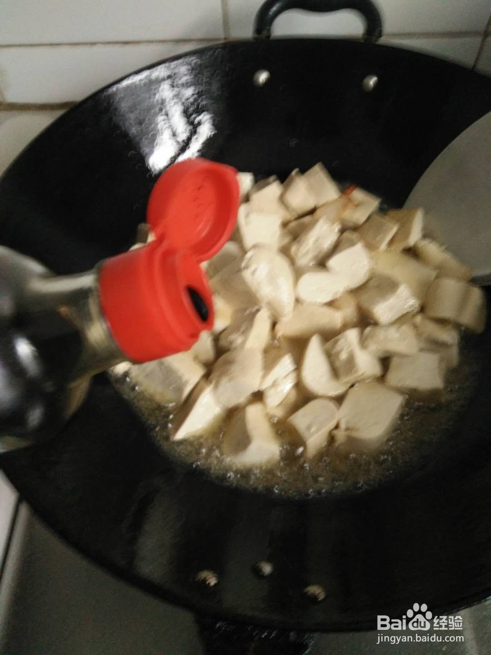 肥肉烧豆腐——爱好豆制品的福音。