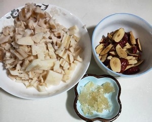 健康养生佳品莲藕红枣羹的做法